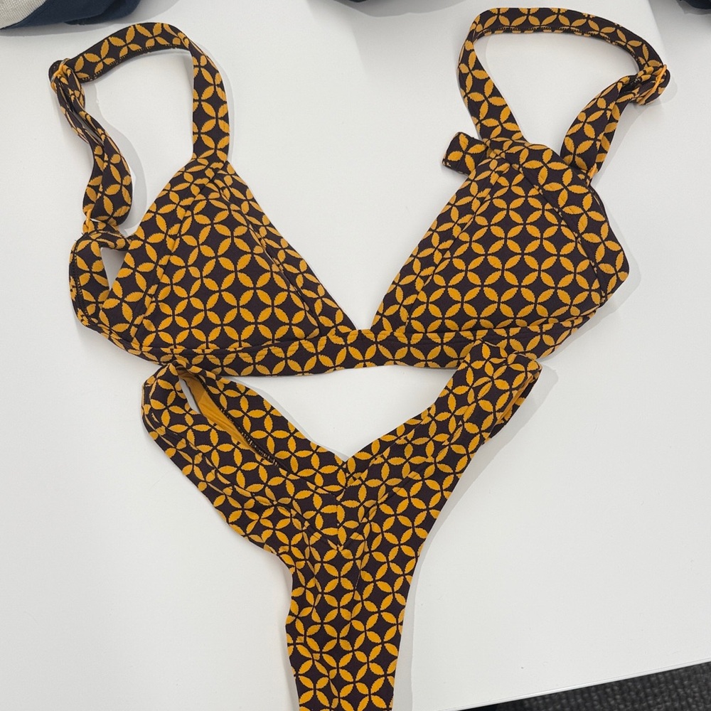 ONEONE Bathing Suit Geometric Patterned Kameron Top + Jesse Bottom